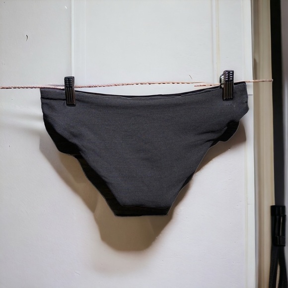 🌻NEW {w/tags!} Becca Black Ribbed Fine Line American Swim Bottoms Size Small - Picture 5 of 8
